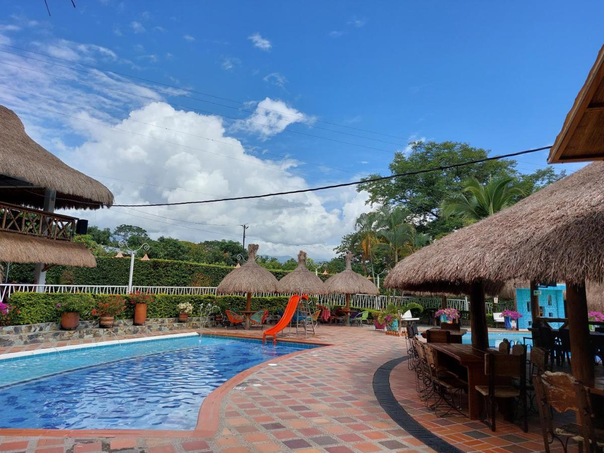Hotel Campestre San Joaquin Garzon  Exterior photo
