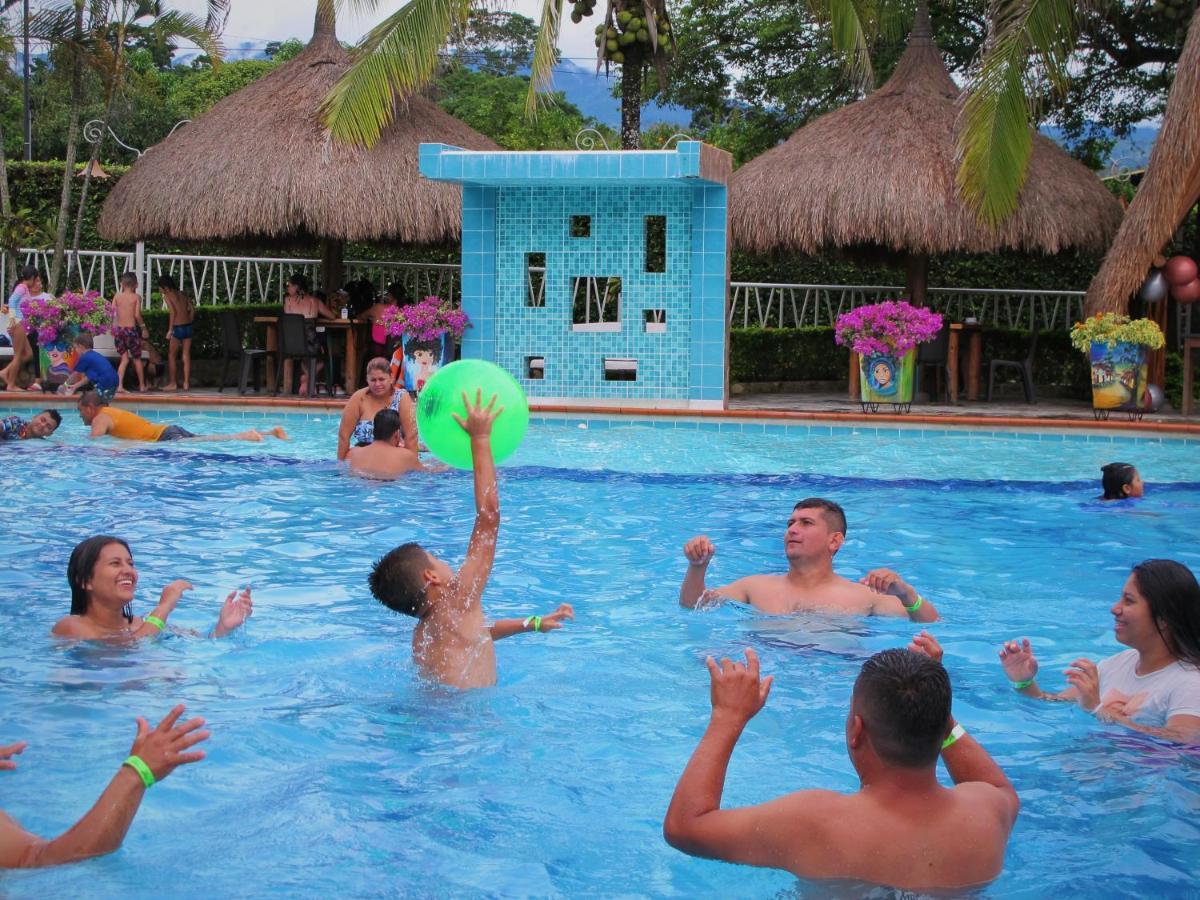 Hotel Campestre San Joaquin Garzon  Exterior photo