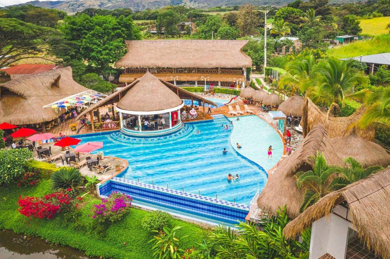 Hotel Campestre San Joaquin Garzon  Exterior photo